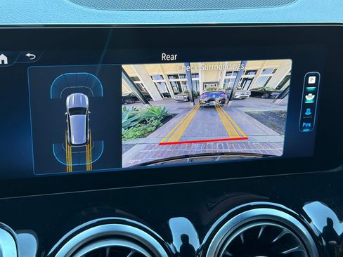 Certified 2024 Mercedes-Benz GLB 250 image 22