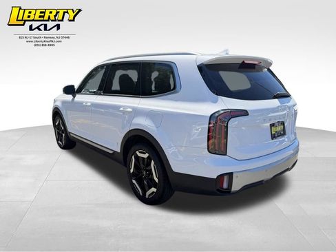 Used 2024 Kia Telluride EX AWD/4WD image 5