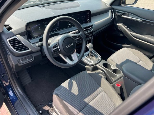 Used 2026 Kia Seltos LX AWD/4WD image 15