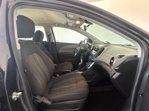 Used 2015 Chevrolet Sonic LT FWD image 23