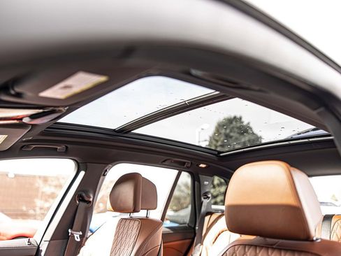 Used 2024 BMW X5 M60i w/ Climate Comfort Package image 20