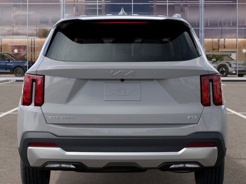 New 2025 Kia Sorento S image 14