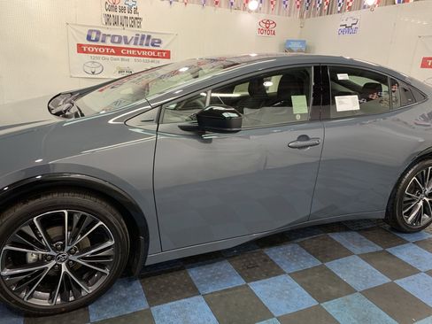 New 2026 Toyota Prius XLE image 2