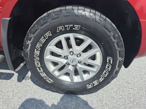 Used 2014 Nissan Frontier SV w/ SV Value Truck Package AWD/4WD image 32