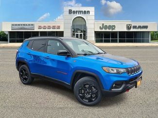 Used 2023 Jeep Compass Trailhawk video 1