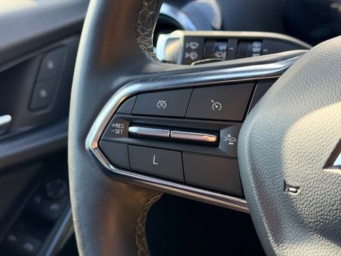 Certified 2025 Chevrolet Equinox LT w/ Safety and Technology Package image 9