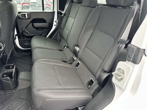 Used 2023 Jeep Gladiator Sport w/ Trailer Tow Package image 12