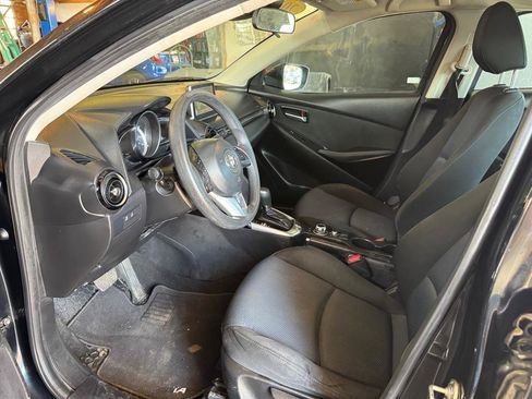 Used 2017 Toyota Yaris iA FWD image 10