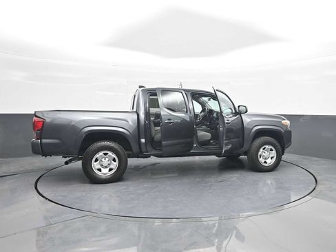 Used 2022 Toyota Tacoma SR AWD/4WD image 42