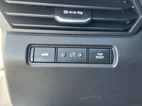 Used 2022 Nissan Altima 2.5 SR image 16