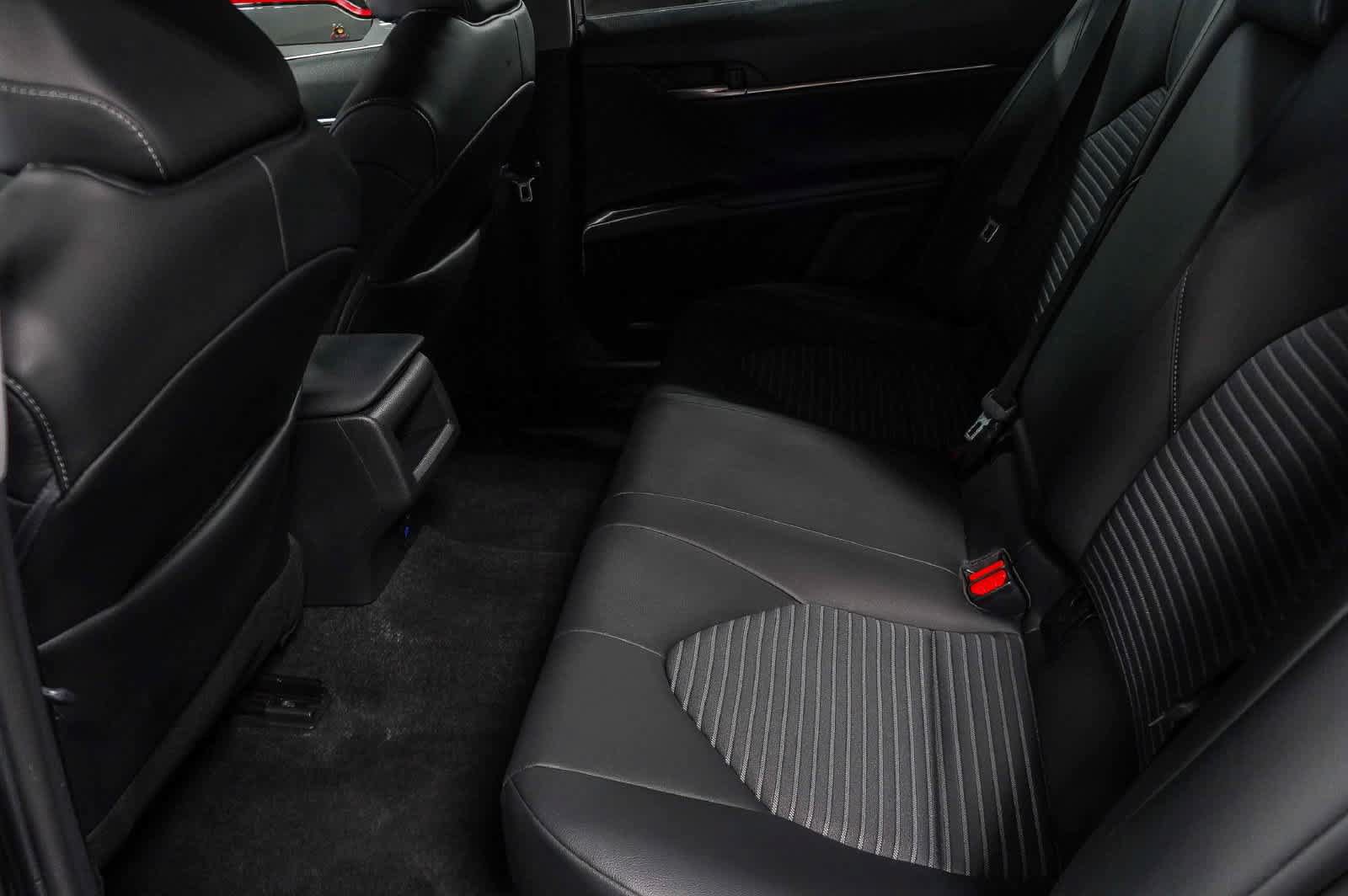 Used 2024 Toyota Camry SE w/ Blackout Package (TMS) FWD image 17
