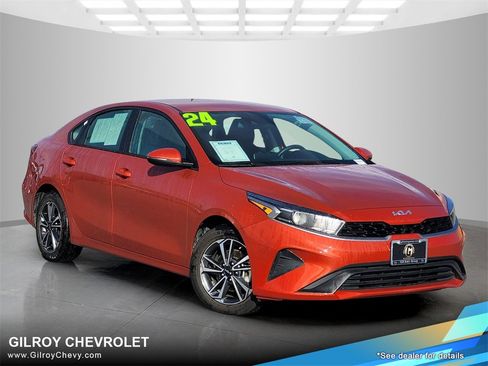 Used 2024 Kia Forte LXS w/ LXS Technology Package image 1
