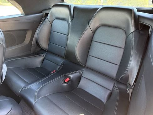 Used 2019 Ford Mustang Premium RWD image 22