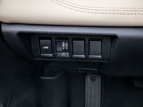 Certified 2024 Subaru Legacy Limited image 18