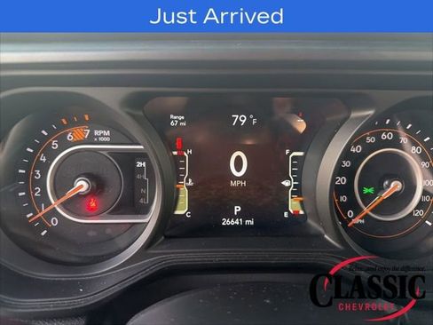 Used 2024 Jeep Wrangler Unlimited Rubicon w/ Convenience Group image 1