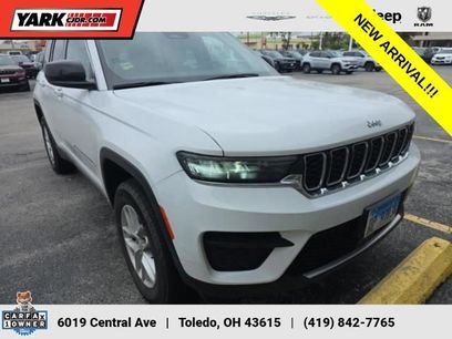 Used 2023 Jeep Grand Cherokee Laredo w/ Luxury Tech Group I