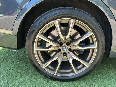Used 2021 BMW X7 M50i AWD/4WD image 53