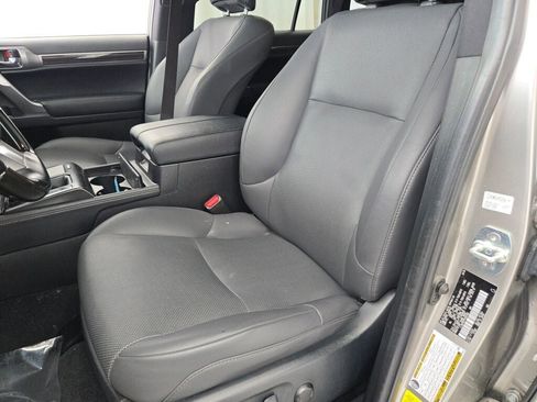 Used 2023 Lexus GX 460 Premium image 32