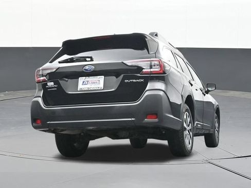 Used 2023 Subaru Outback Premium AWD/4WD image 47