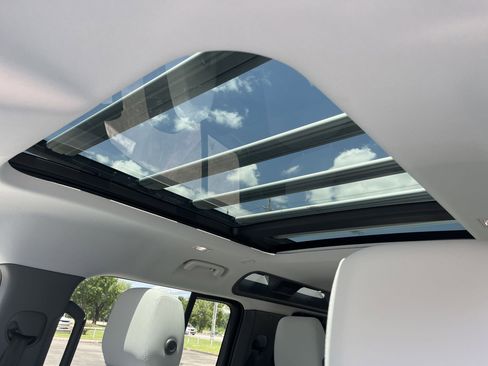 New 2025 Land Rover Defender 110 S image 13