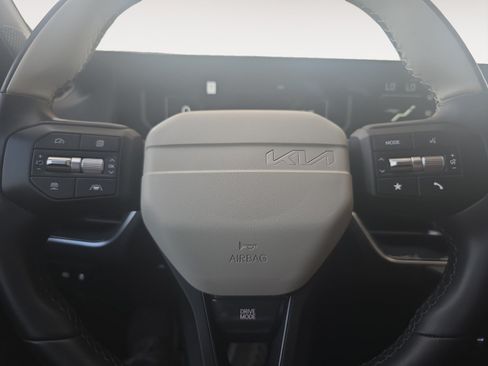 Certified 2025 Kia K4 GT-Line w/ GT-Line Sunroof Package FWD image 11