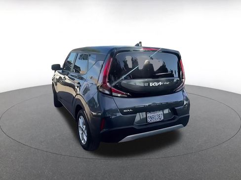 Used 2025 Kia Soul LX w/ LX Technology Package image 10