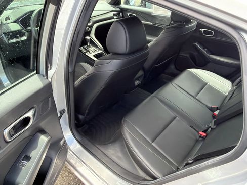 Used 2025 Acura Integra A-Spec w/ Technology Package FWD image 9