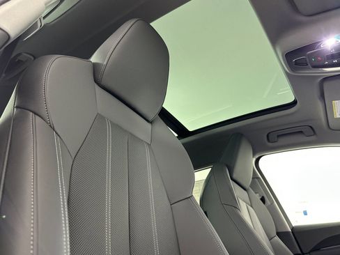 New 2025 Audi Q5 Premium Plus image 16