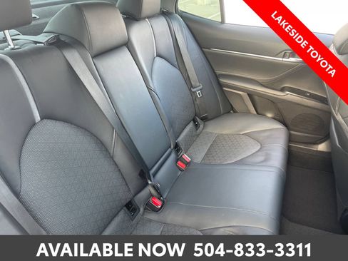 Used 2018 Toyota Camry XSE FWD image 18