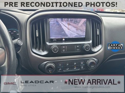 Used 2022 GMC Canyon AT4 w/ Trailering Package image 21