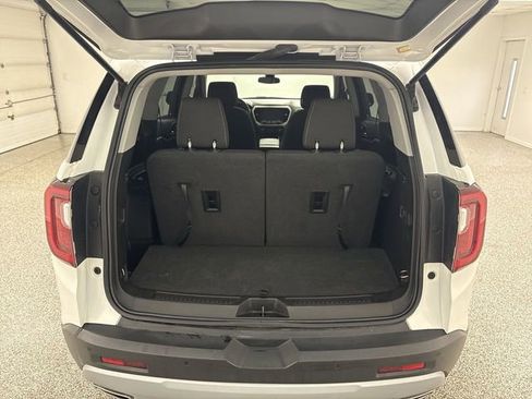 Used 2023 GMC Acadia SLE image 27