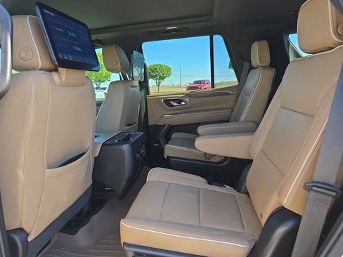 Used 2023 Chevrolet Tahoe Premier w/ Advanced Technology Package image 15