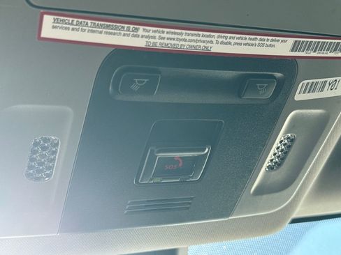 Used 2021 Toyota Camry SE image 29