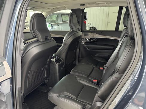 Used 2022 Volvo XC90 T8 Inscription w/ Advanced Package image 33