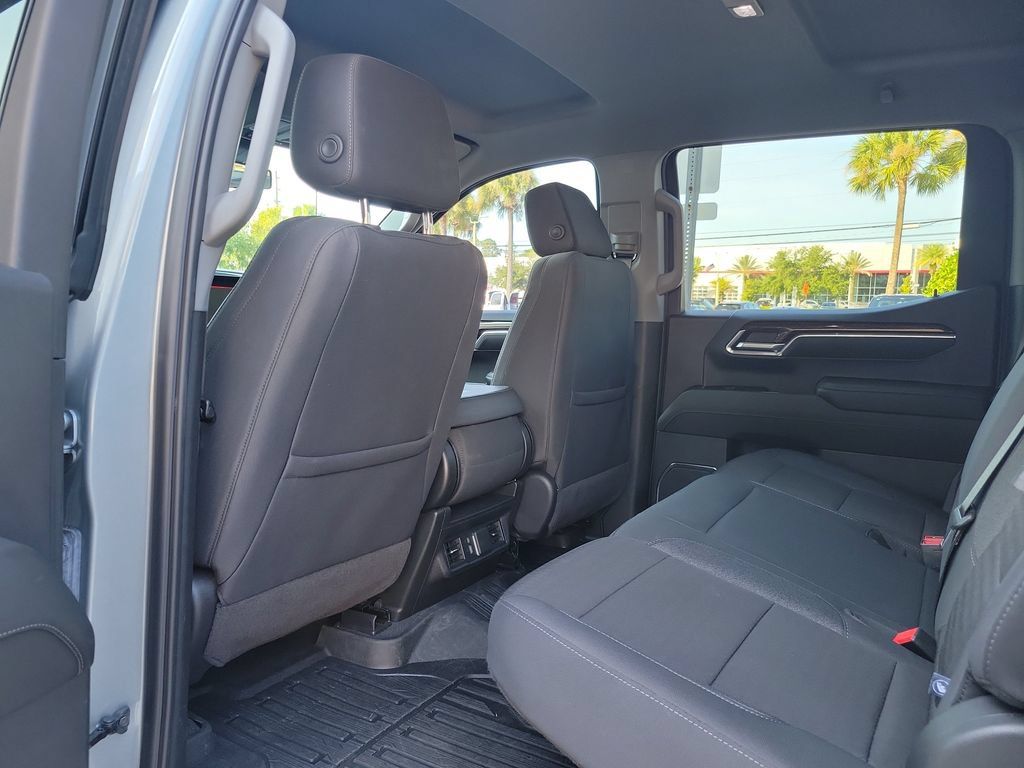 Used 2024 GMC Sierra 1500 Elevation AWD/4WD image 17