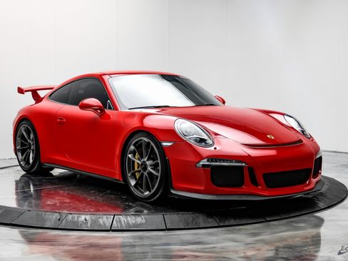 Used 2015 Porsche 911 GT3 image 22