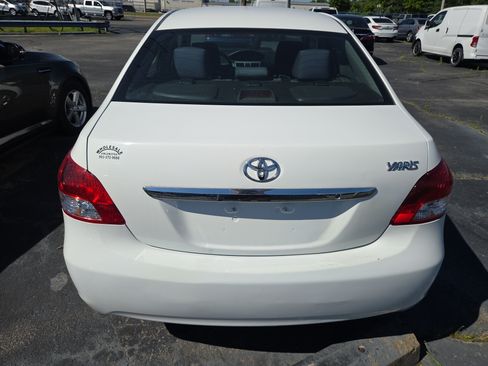 Used 2012 Toyota Yaris Sedan FWD image 6