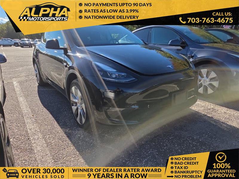 Used 2024 Tesla Model Y 2WD image 1