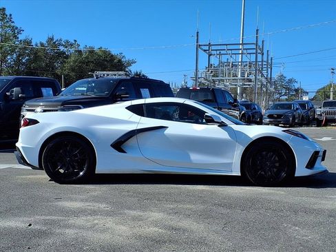 Used 2025 Chevrolet Corvette Stingray Coupe w/ 1LT image 8