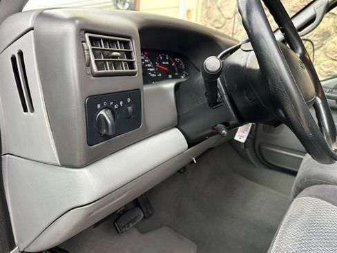 Used 2002 Ford F250 4x4 Crew Cab Super Duty image 16