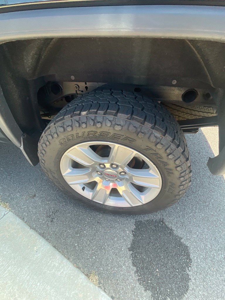 Used 2015 GMC Sierra 1500 SLT w/ Suspension Package, Off-Road AWD/4WD image 28