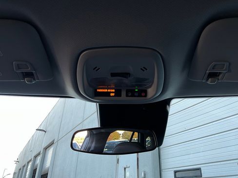 Used 2025 Chevrolet Trax LT image 15