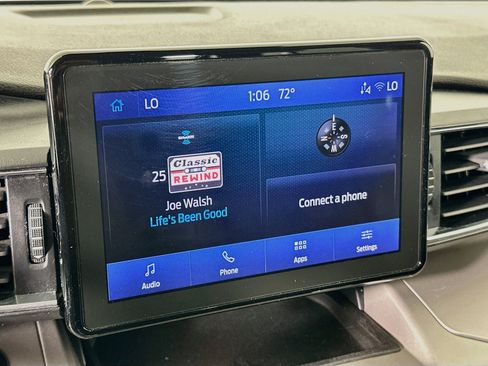 Used 2023 Ford Explorer XLT w/ Equipment Group 202A RWD image 21