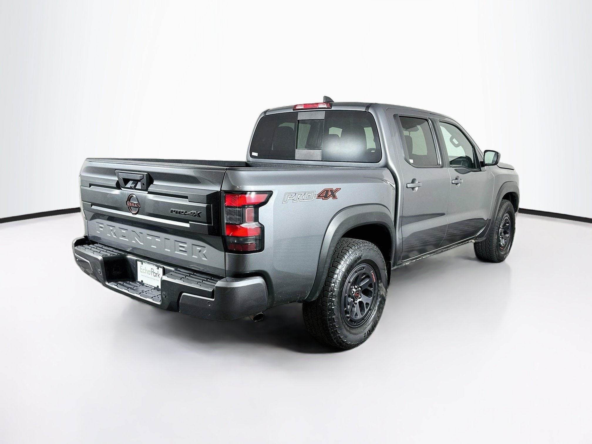 Used 2026 Nissan Frontier PRO-4X AWD/4WD image 9