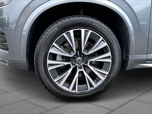 Used 2020 Volvo XC90 T6 Momentum w/ Protection Package image 10