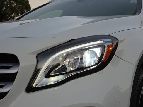 Used 2018 Mercedes-Benz GLA 250 image 8