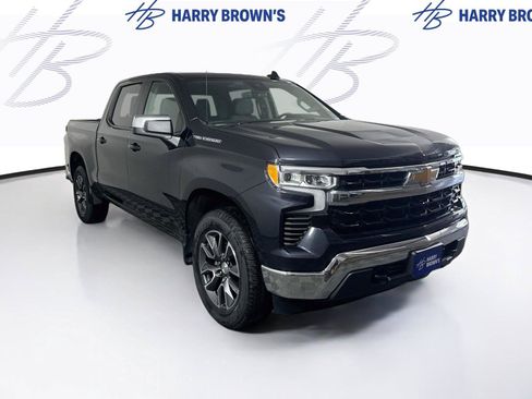 Used 2024 Chevrolet Silverado 1500 LT AWD/4WD image 25