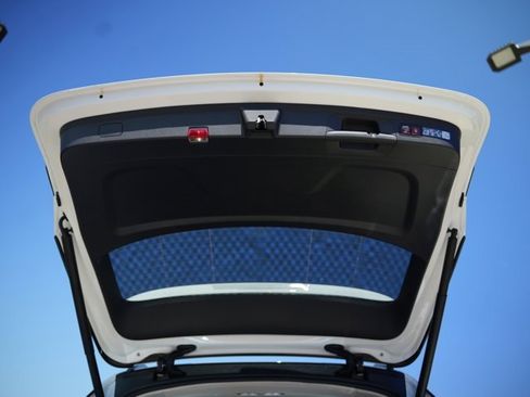 Used 2026 Mercedes-Benz GLE 450 4MATIC image 18