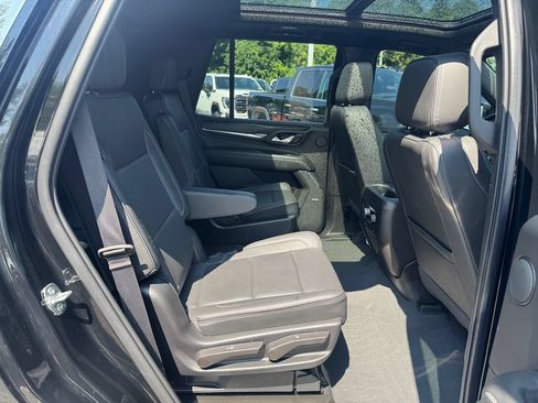 Used 2022 GMC Yukon Denali AWD/4WD image 34