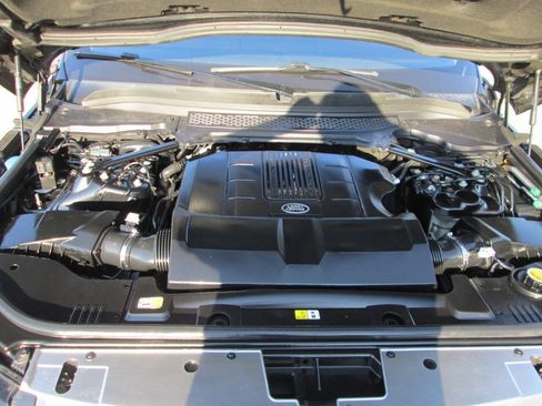 Used 2017 Land Rover Range Rover Supercharged AWD/4WD image 64